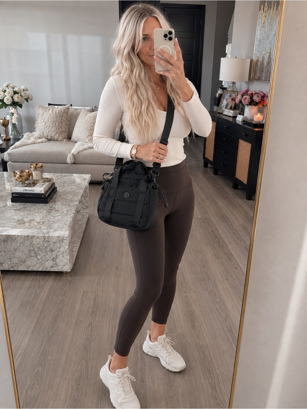 Rare 2019 Lululemon Dash All Day Bucket Bag 6.5L Black Crossbody Tote Like New - Picture 2 of 4